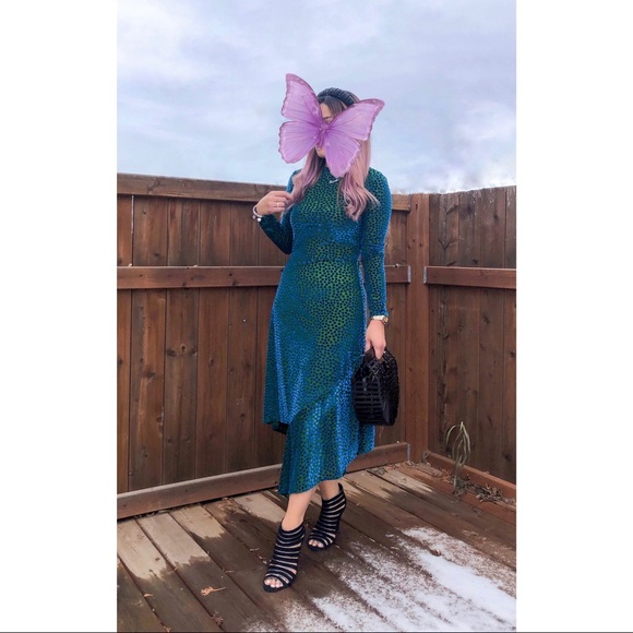 Zara dress - Picture 2 of 3